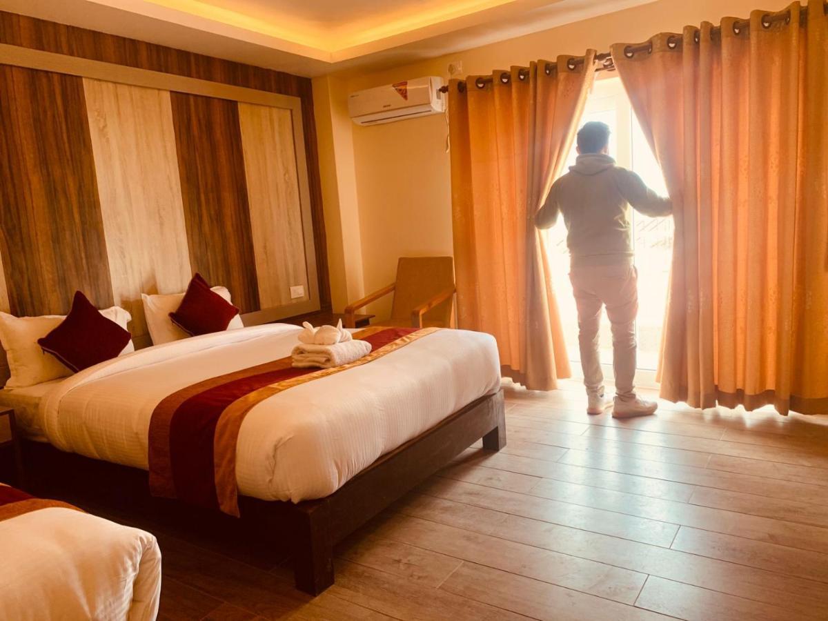 Hotel Murano Pokhara Dış mekan fotoğraf